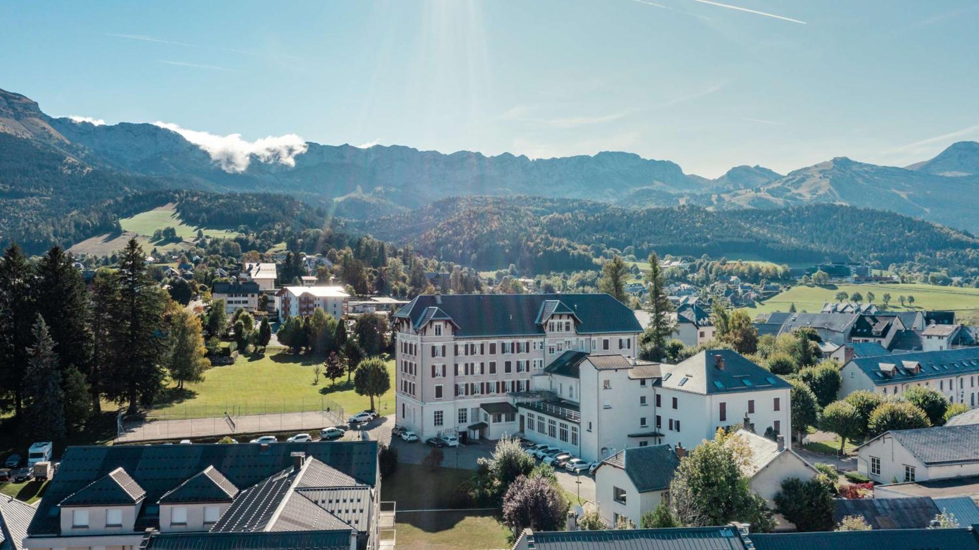 Best Western Grand Hotel De Paris & Spa Villard-de-Lans Exteriör bild